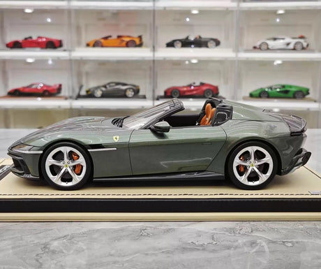 [MR Collection] 1:18 Ferrari 2024 12Cilindri Spider Green Model Car Resin