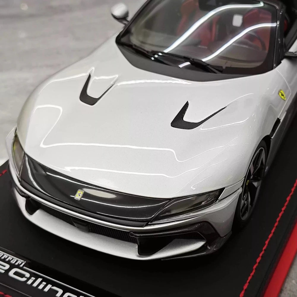 [MR Collection] 1:18 Ferrari 2024 12Cilindri Spider Silver Model Car Resin