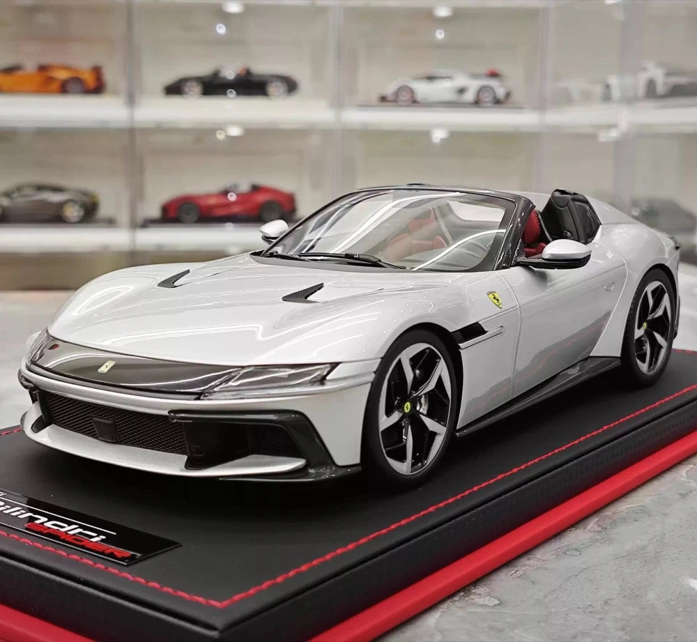 [MR Collection] 1:18 Ferrari 2024 12Cilindri Spider Silver Model Car Resin