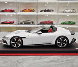 [MR Kollektion] 1:18 Ferrari 2024 12Cilindri Spider vit modellbil harts