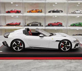 [MR Kollektion] 1:18 Ferrari 2024 12Cilindri Spider vit modellbil harts