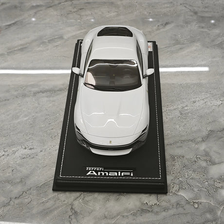 MR Collezione Ferrari 2025 Amalfi Coupe Bianco Artico 1:18 – Modello in resina collezionabile (MR Collection)