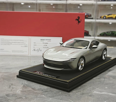 MR Collezione Ferrari 2025 Amalfi Coupe Grigio Abu Dhabi 1:18 – Resina modello in resina collezionabile (MR Collection)