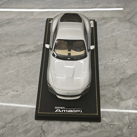 MR Collezione Ferrari 2025 Amalfi Coupe Grigio Abu Dhabi 1:18 – Resina modello in resina collezionabile (MR Collection)