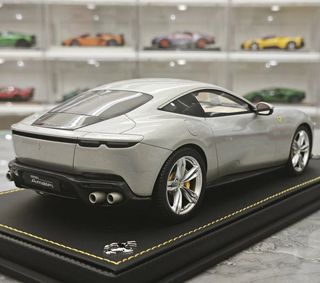 MR Collezione Ferrari 2025 Amalfi Coupe Grigio Abu Dhabi 1:18 – Resina modello in resina collezionabile (MR Collection)