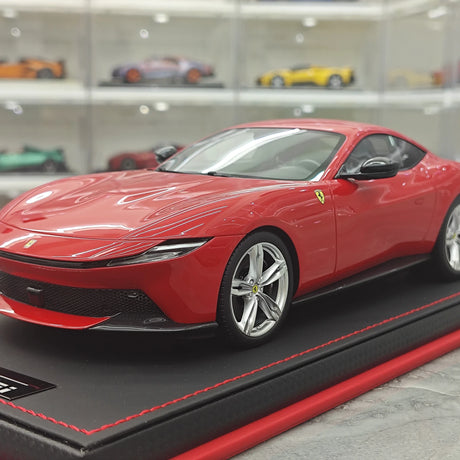 MR Collezione Ferrari 2025 Amalfi Coupe Rosso Corsa 1:18 – Modello in resina collezionabile (MR Collection)