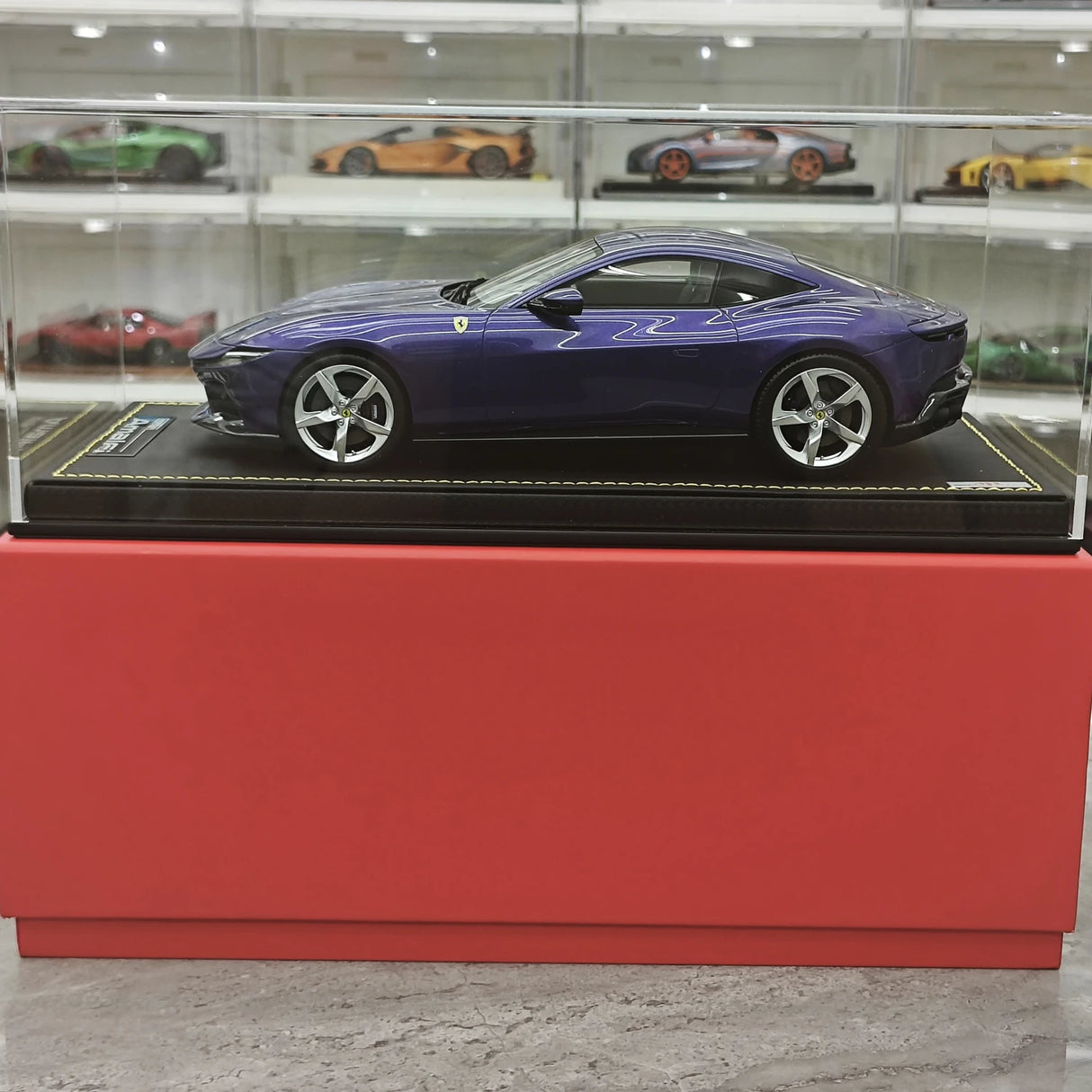 MR Collezione Ferrari 2025 Amalfi Coupé Violetto Dino 1:18 – Modello in resina collezionabile (MR Collection)