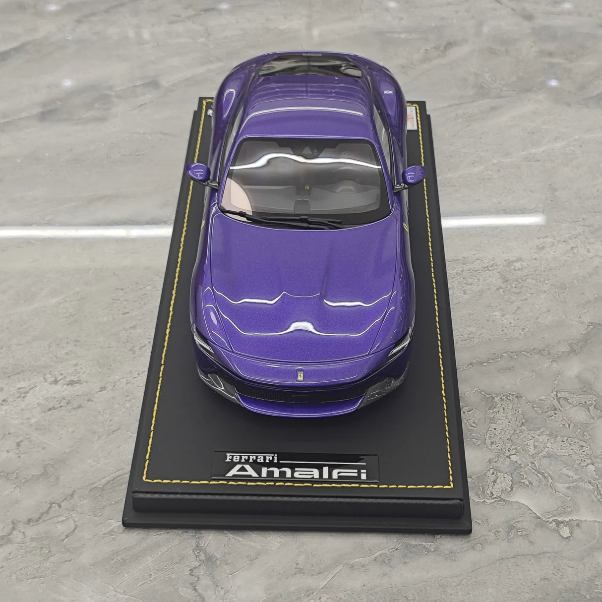 MR Collezione Ferrari 2025 Amalfi Coupé Violetto Dino 1:18 – Modello in resina collezionabile (MR Collection)