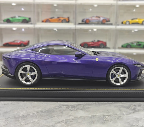 MR Collezione Ferrari 2025 Amalfi Coupé Violetto Dino 1:18 – Modello in resina collezionabile (MR Collection)