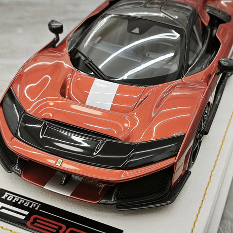 MR Collezione Ferrari 2025 F80 Coupe Orange 1:18 – Modello in resina collezionabile (MR Collection)