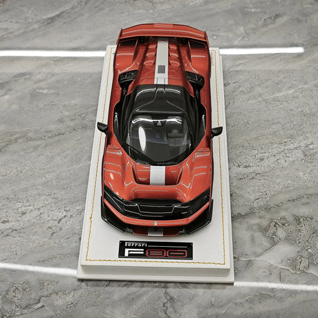 MR Collezione Ferrari 2025 F80 Coupe Orange 1:18 – Modello in resina collezionabile (MR Collection)