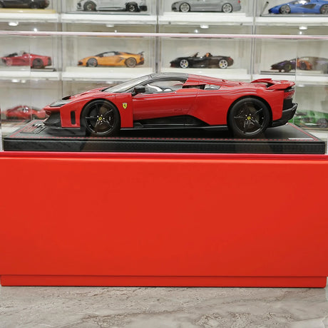 MR Collezione Ferrari 2025 F80 Coupe Rosso Supercar 1:18 – Modello in resina collezionabile (MR Collection)