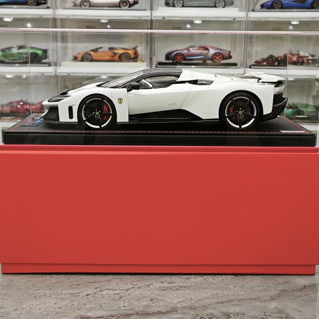 MR Collezione Ferrari 2025 F80 Coupe White 1:18 – Modello in resina collezionabile (MR Collection)