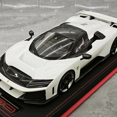 MR Collezione Ferrari 2025 F80 Coupe White 1:18 – Modello in resina collezionabile (MR Collection)
