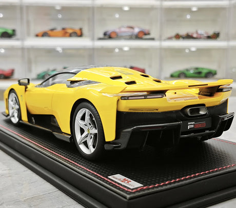 MR Collezione Ferrari 2025 F80 Coupe Giallo 1:18 – Modello in resina collezionabile (MR Collection)