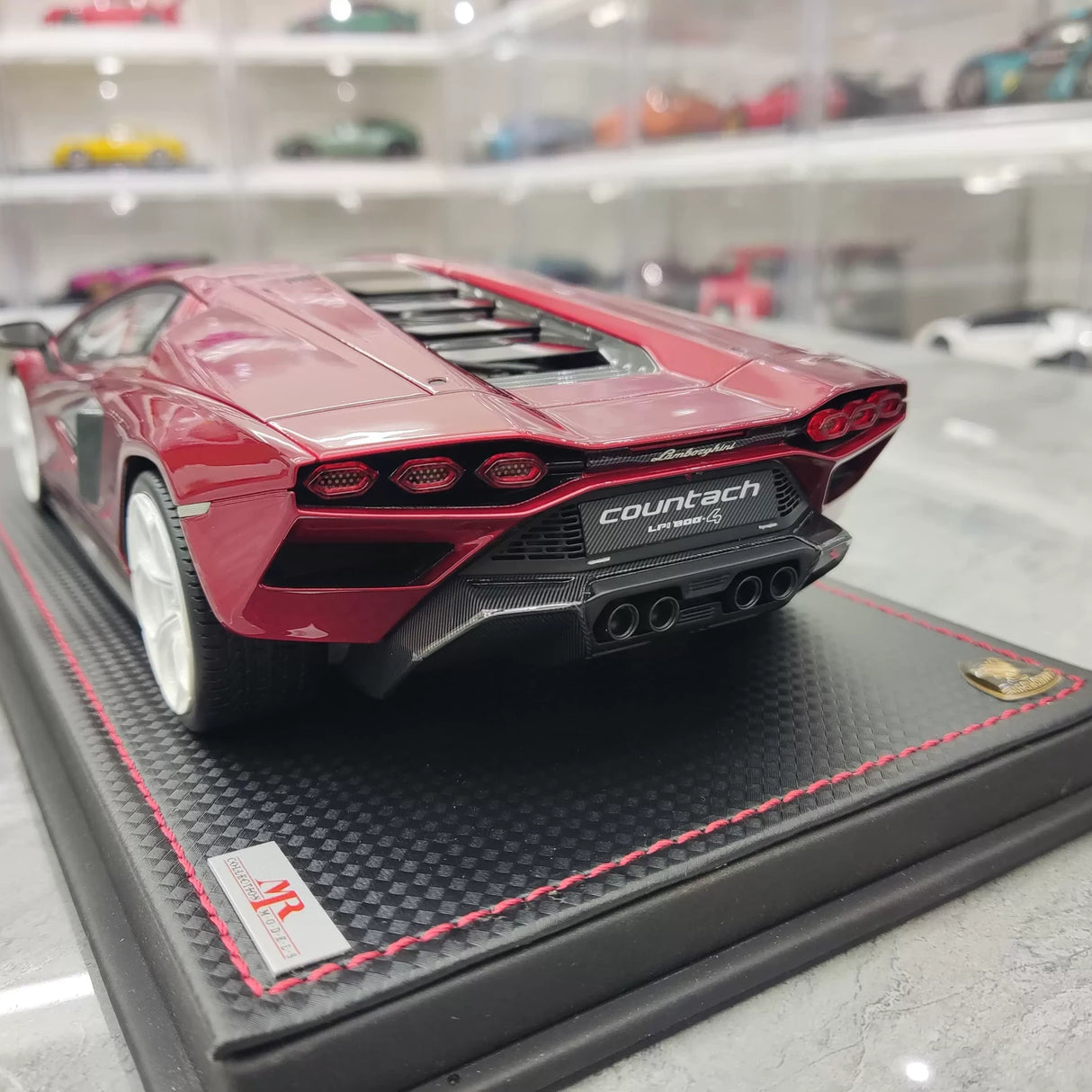 مجموعة MR Lamborghini 2021 Countach LPI 800-4 Red 1:18 – راتنج نموذج قابل للجمع (MR Collection)