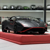 مجموعة MR Lamborghini 2021 هوراكان STO بلاك 1:18 – نموذج راتنج قابل للجمع (MR Collection)