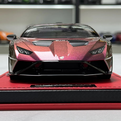 MR kokoelma Lamborghini 2021 Huracan STO Chameleon 1:18 – keräilyhartsimallihartsi (MR Collection)