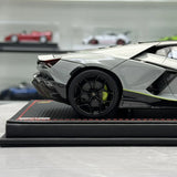 مجموعة MR Lamborghini 2024 Revuelto Gray 1:18 – راتنج نموذجي قابل للجمع (MR Collection)