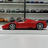 MW Model Ferrari 2002 Enzo Red 1:18 – Resina da collezione in resina