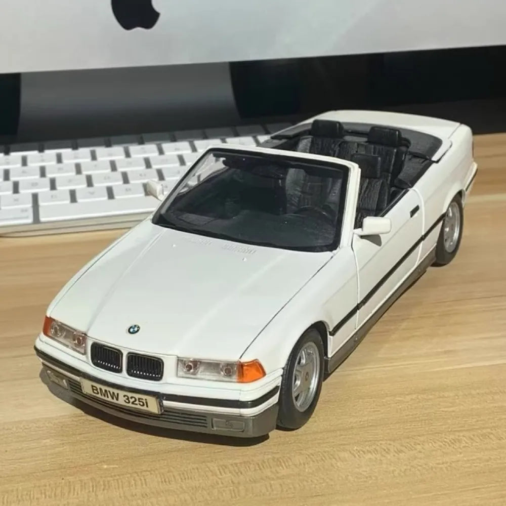 [Maisto] 1:18 BMW 1993 325i E36 Cabriolet White Model Car Die-Cast