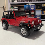 [Maisto] 1:18 Jeep 2004 Wrangler Rubicon Red Model Car Die-Cast
