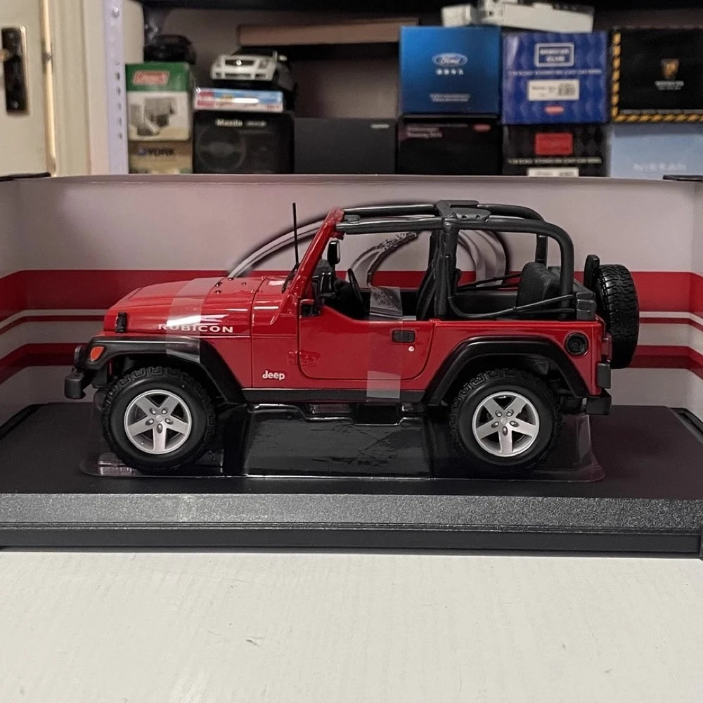 [Maisto] 1:18 Jeep 2004 Wrangler Rubicon Red Model Car Die-Cast