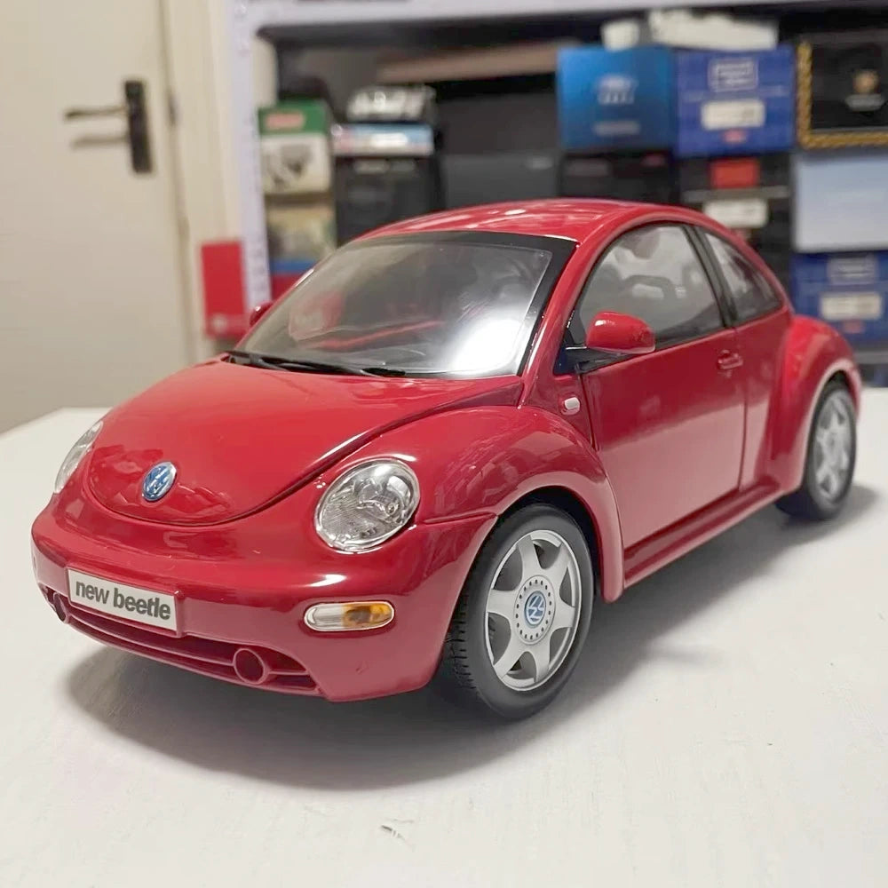 [Maisto] 1:18 Volkswagen 1998 Beetle Red Model Car Die-Cast