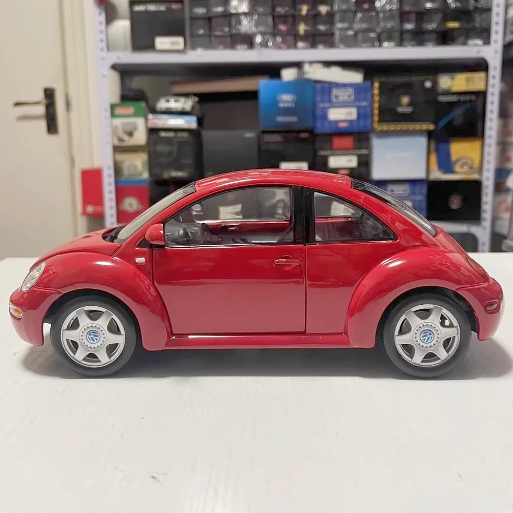 [Maisto] 1:18 Volkswagen 1998 Beetle Red Model Car Die-Cast