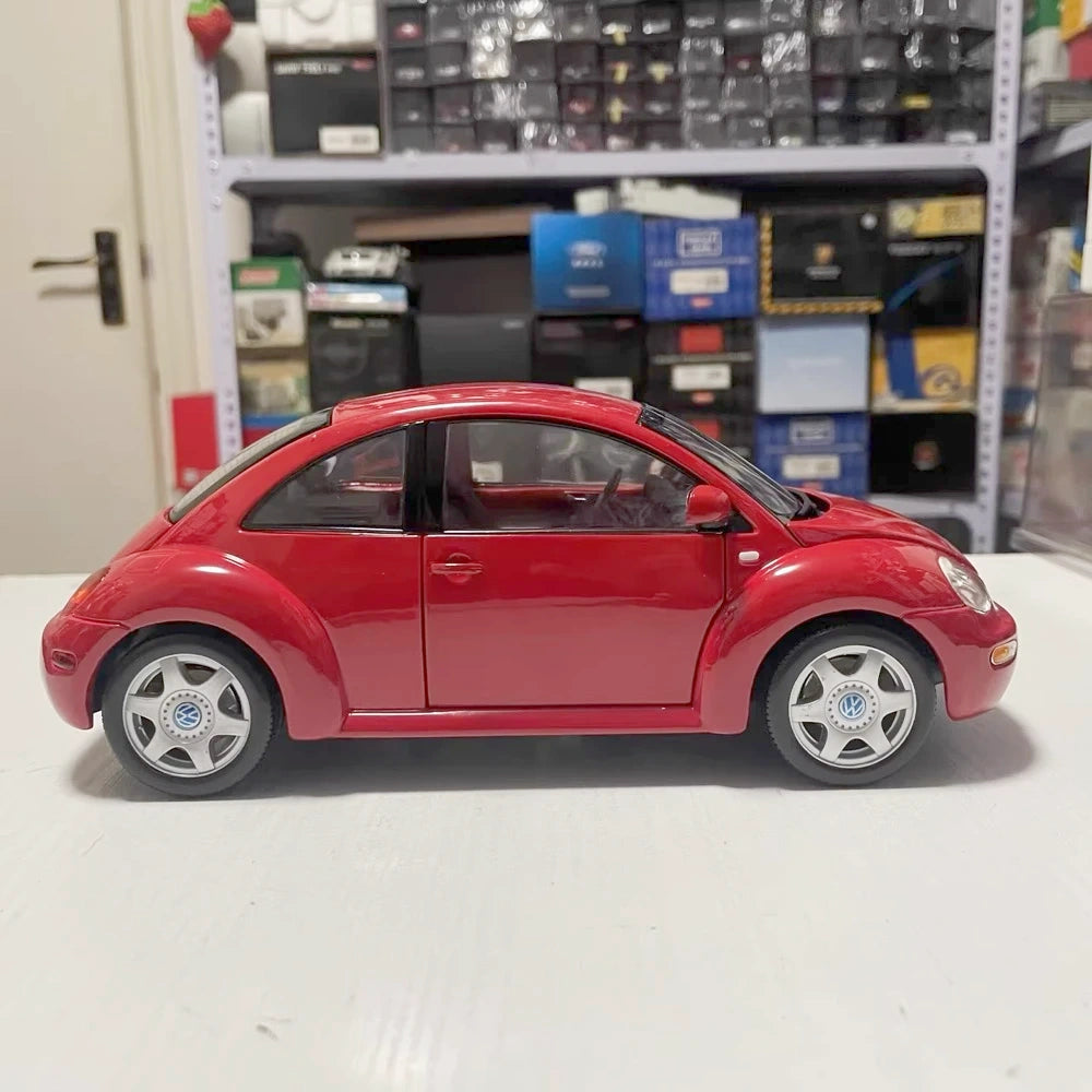 [Maisto] 1:18 Volkswagen 1998 Beetle rosso modellino di auto Die-Cast