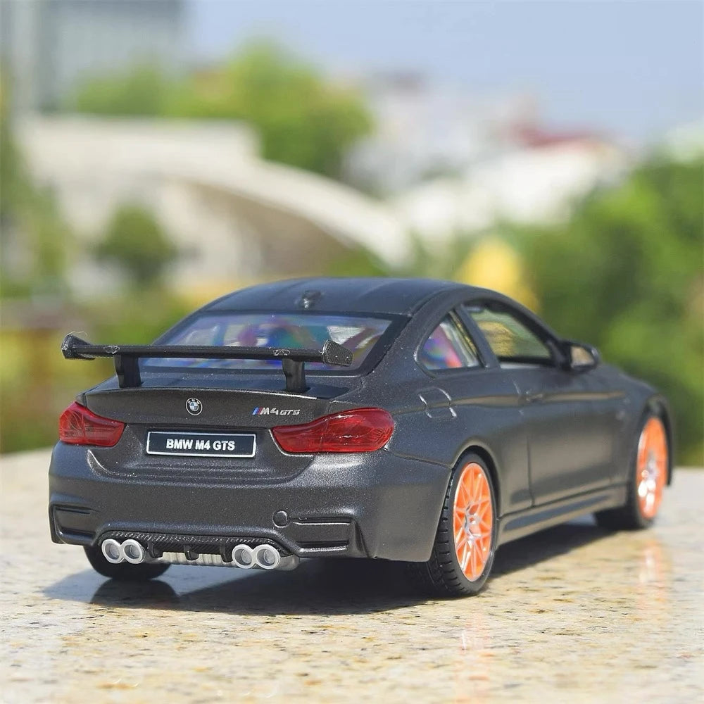 [Maisto] 1:24 BMW 2021 M4 GTS Black Model Car Die-Cast