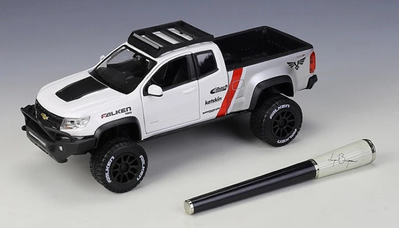 [Maisto] 1:24 Chevrolet 2017 Colorado ZR2 Off-Road White Model Car Die-Cast