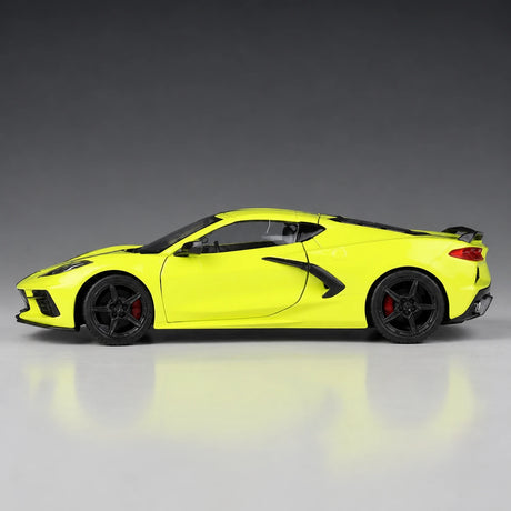 [Maisto] 1:24 Chevrolet 2020 Corvette Stingray Green Model Car Die-Cast