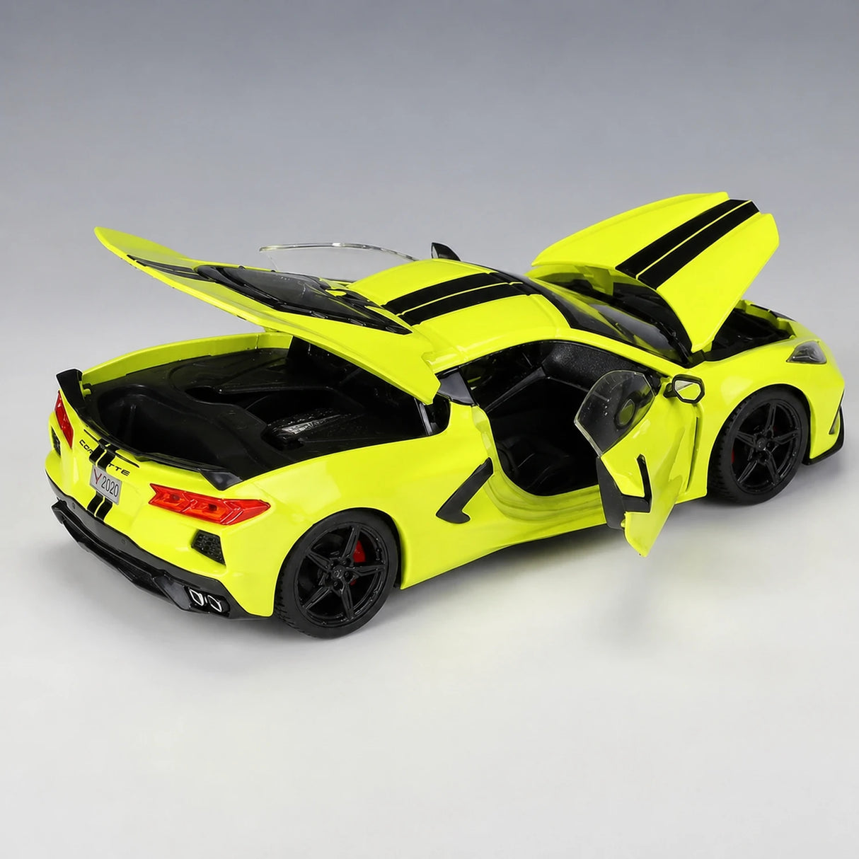 [Maisto] 1:24 Chevrolet 2020 Corvette Stingray Green Model Car Die-Cast