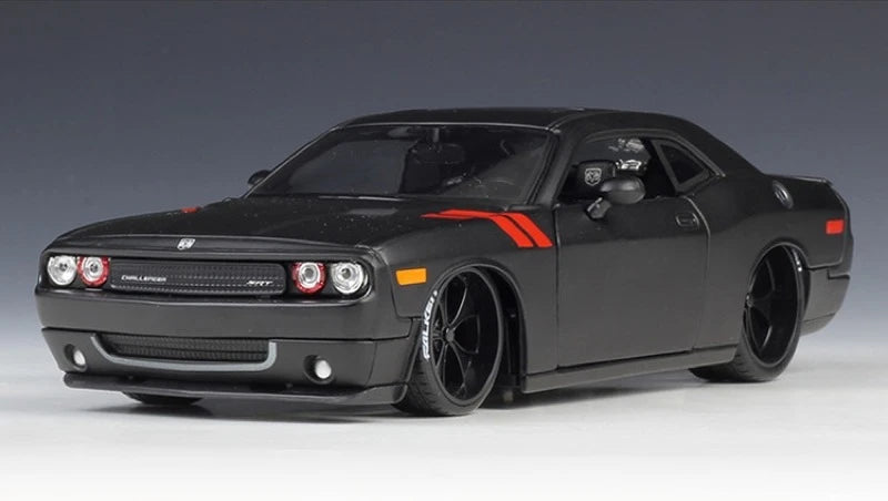 [Maisto] 1:24 Dodge 2008 Challenger SRT8 noir voiture miniature Die-Cast