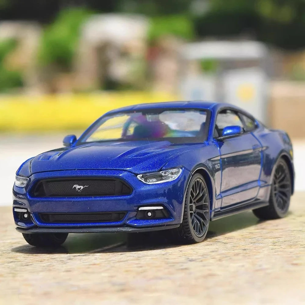 [Maisto] 1:24 Ford 2015 Mustang GT Blue Model Car Die-Cast