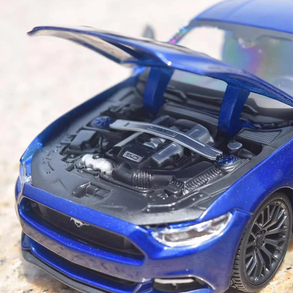 [Maisto] 1:24 Ford 2015 Mustang GT Blue Model Car Die-Cast
