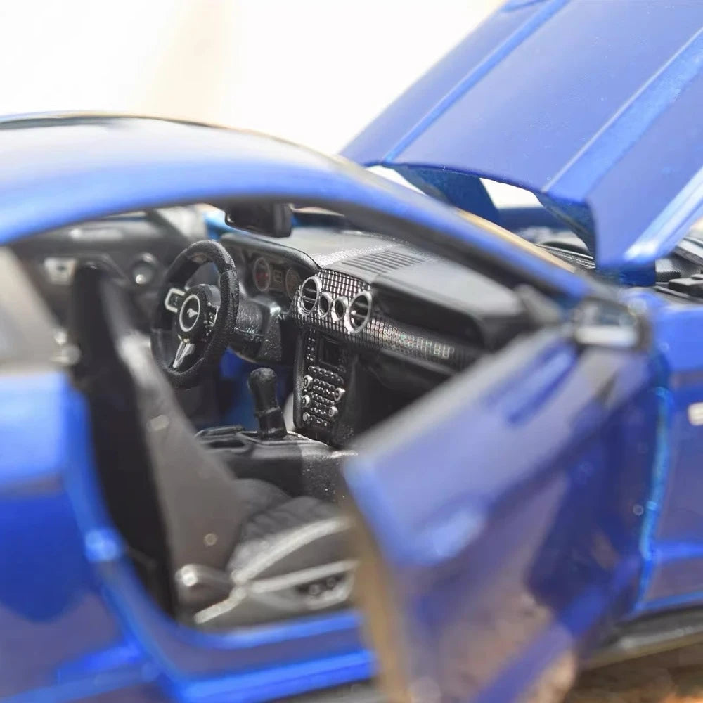 [Maisto] 1:24 Ford 2015 Mustang GT Blue Model Car Die-Cast