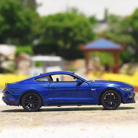 [Maisto] 1:24 Ford 2015 Mustang GT Blue Model Car Die-Cast