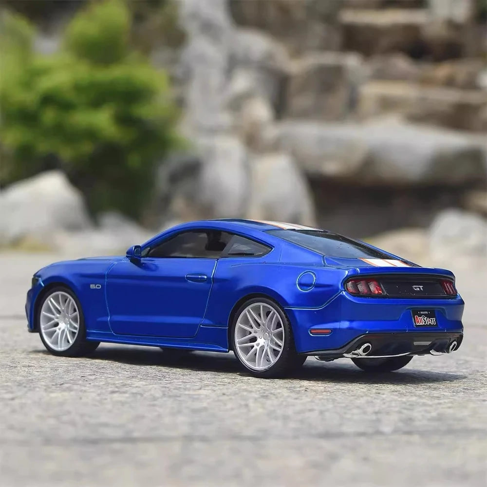 [Maisto] 1:24 Ford 2015 Mustang GT Custom Blue Model Car Die-Cast