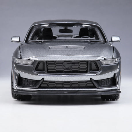 [Maisto] 1:24 Ford 2024 Mustang Dark Horse Gray Model Car Die-Cast