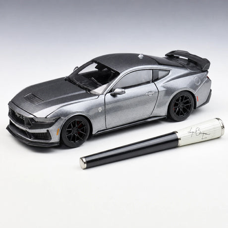 [Maisto] 1:24 Ford 2024 Mustang Dark Horse Gray Model Car Die-Cast