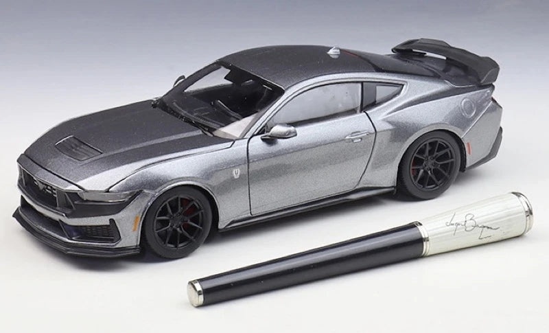 [Maisto] 1:24 Ford 2024 Mustang Dark Horse Gray Model Car Die-Cast