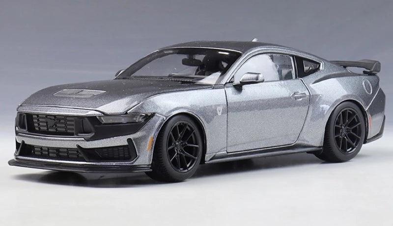 [Maisto] 1:24 Ford 2024 Mustang Dark Horse Gray Model Car Die-Cast