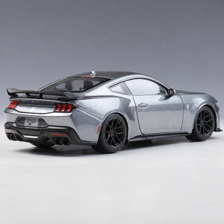 [Maisto] 1:24 Ford 2024 Mustang Dark Horse Gray Model Car Die-Cast
