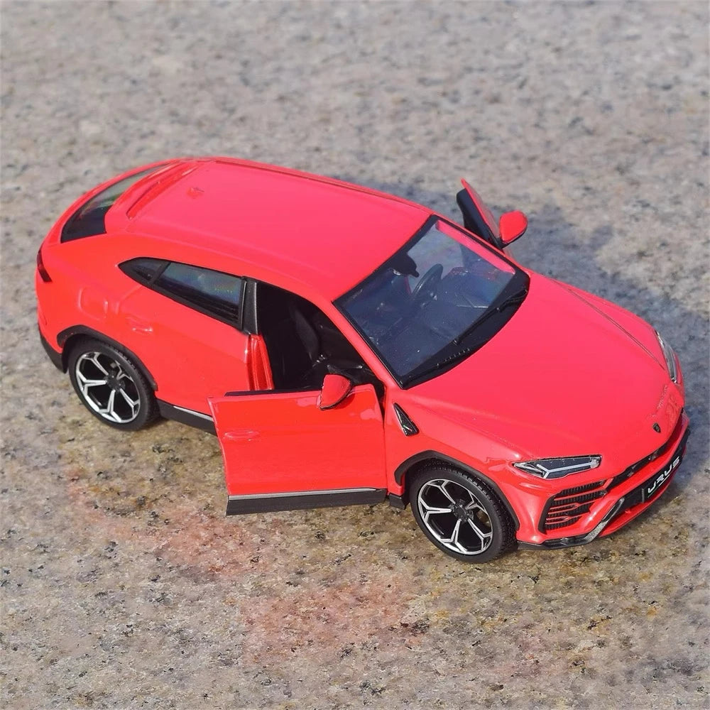 [Maisto] 1:24 Lamborghini 2017 Urus Red Model Car Die-Cast