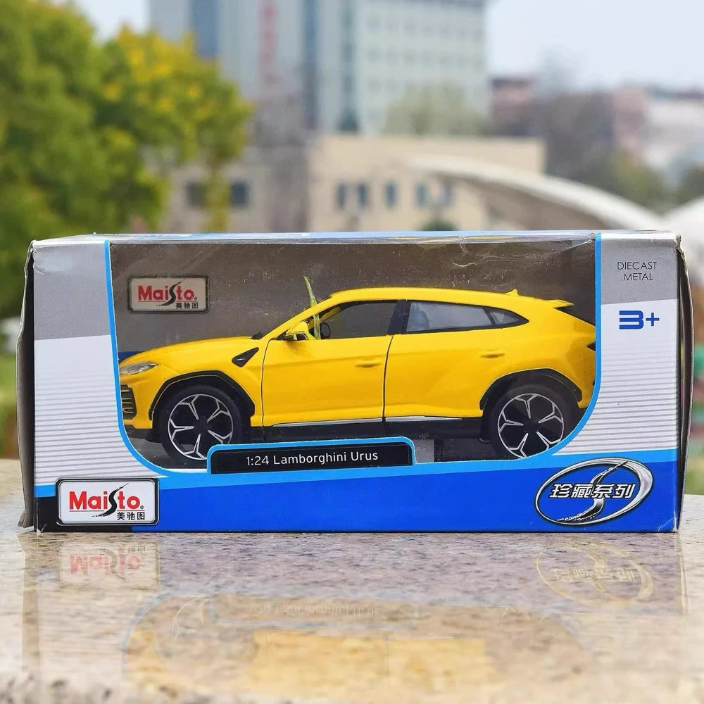 [Maisto] 1:24 Lamborghini 2017 Urus Yellow Model Car Die-Cast