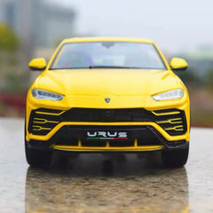 [Maisto] 1:24 Lamborghini 2017 Urus Yellow Model Car Die-Cast