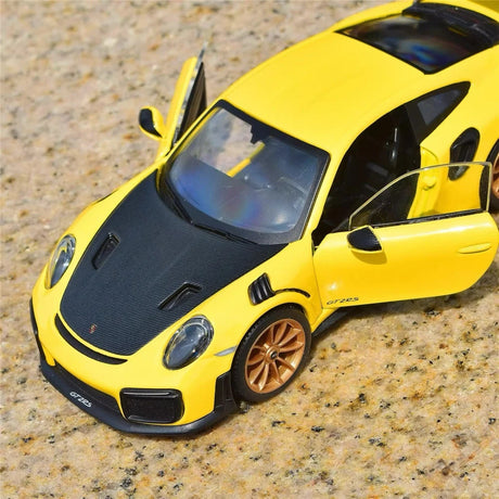 [Maisto] 1:24 Porsche 2018 911 GT2 RS Yellow Model Car Die-Cast