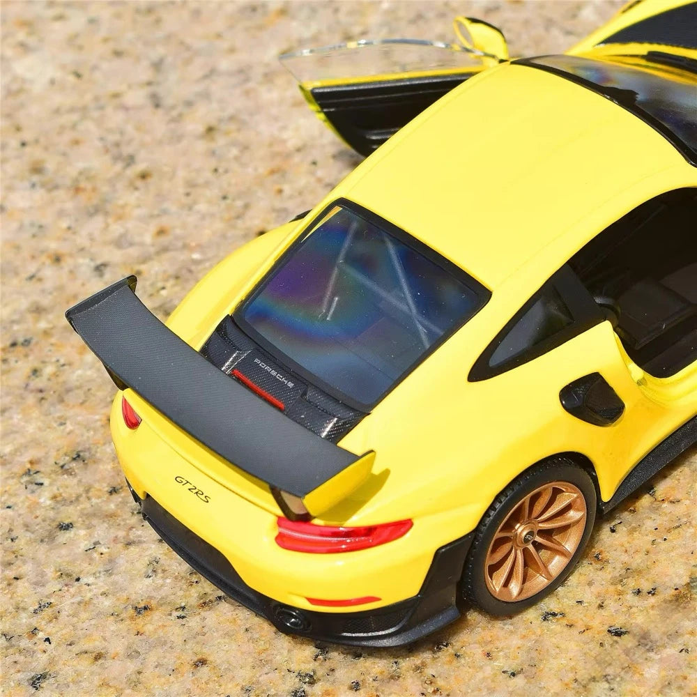 [Maisto] 1:24 Porsche 2018 911 GT2 RS Yellow Model Car Die-Cast
